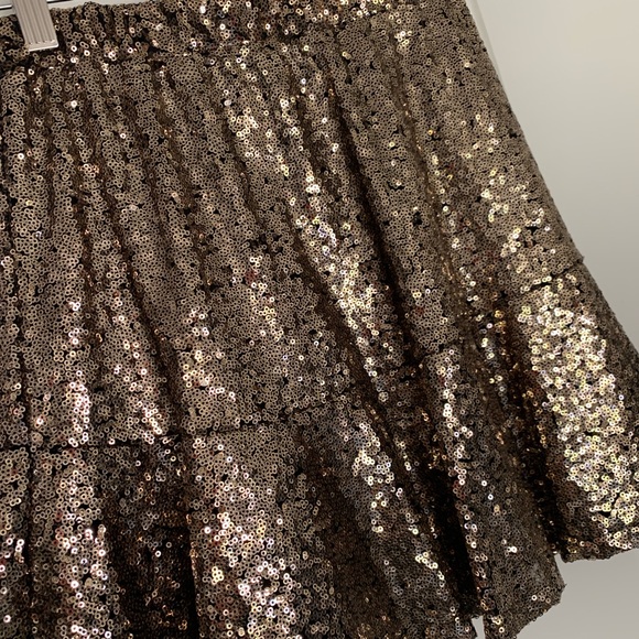 Mini Skirt - Gold Sequins - Picture 2 of 2